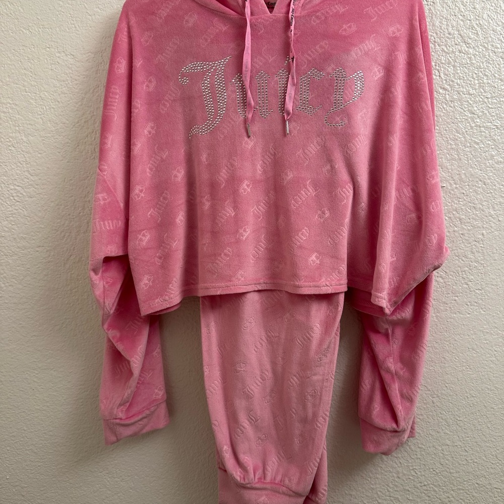 JUICY COUTURE PINK VELOUR SET (XL)